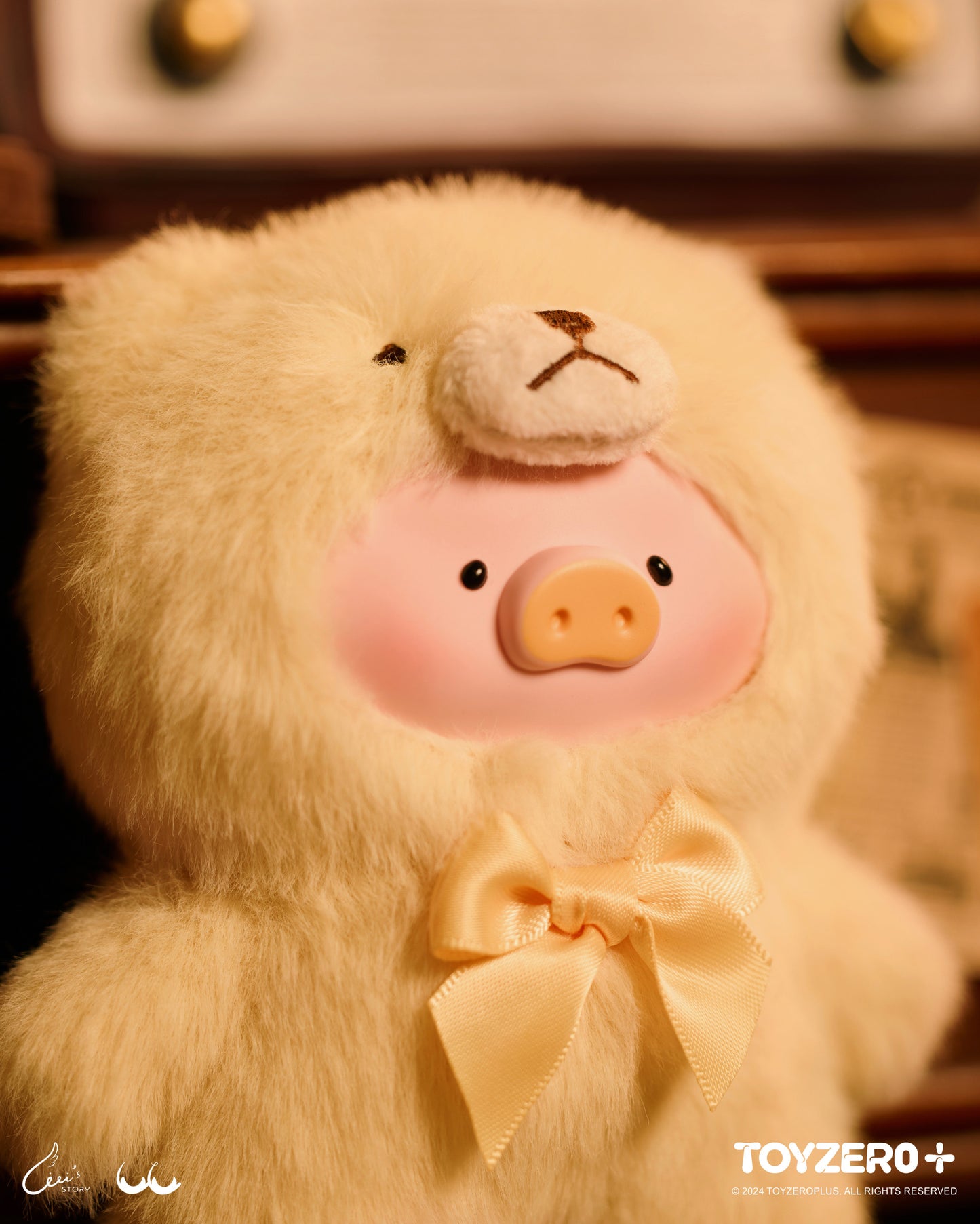 LULU THE PIGGY - VINTAGE TEDDY SHOP VINYL FACE BLIND BOX