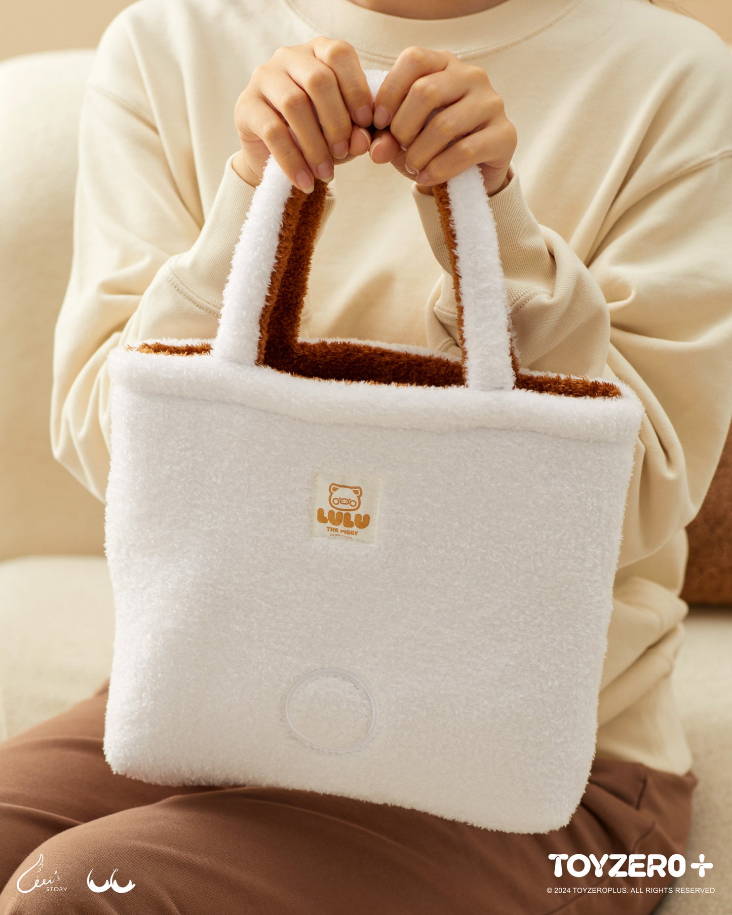 LULU THE PIGGY COSTUME SERIES - FLUFFY REVERSABLE BAG