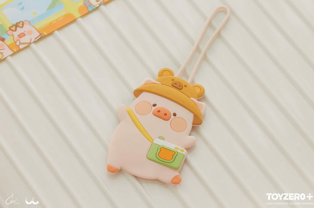 LULU THE PIGGY FIND YOUR WAY - SUITCASE TAG (Check In Lu!)