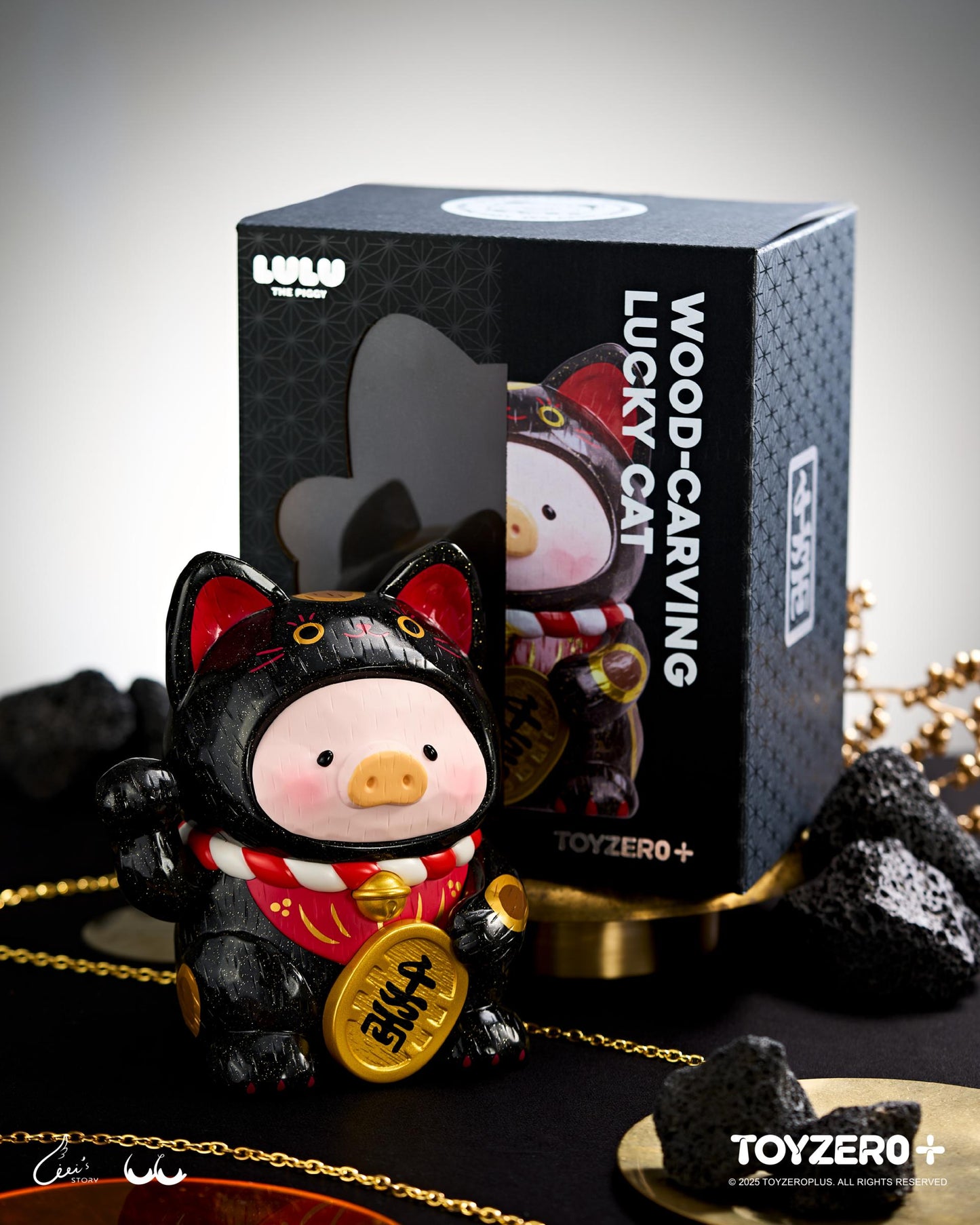 LuLu the Piggy - 18cm Wood-Carving Maneki Lu BLACK CAT