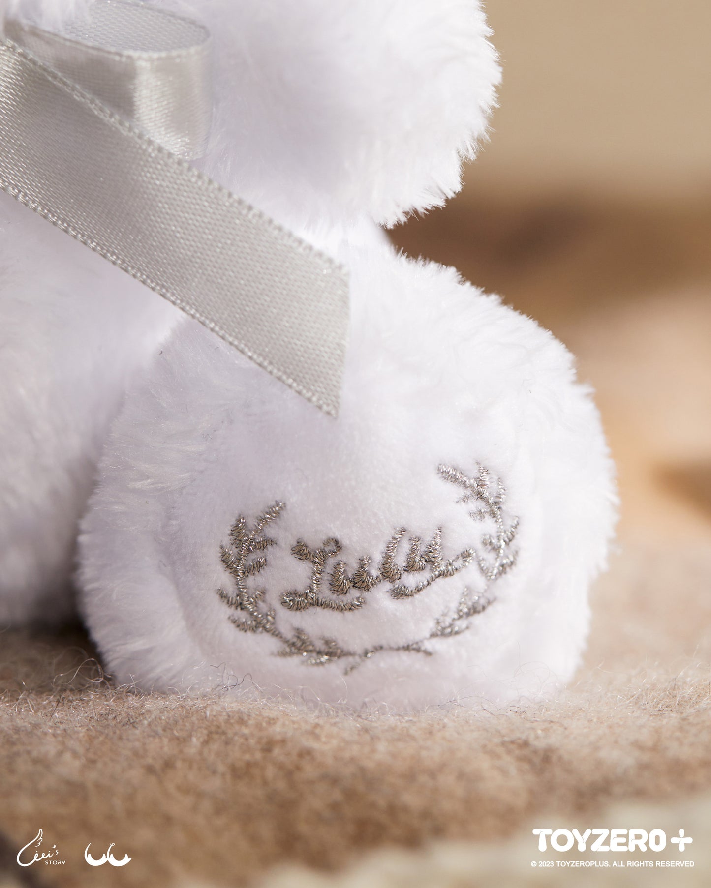 LULU THE PIGGY - 14CM TEDDY LULU PLUSH (THE FOREST EDITION - POLAR WHITE)