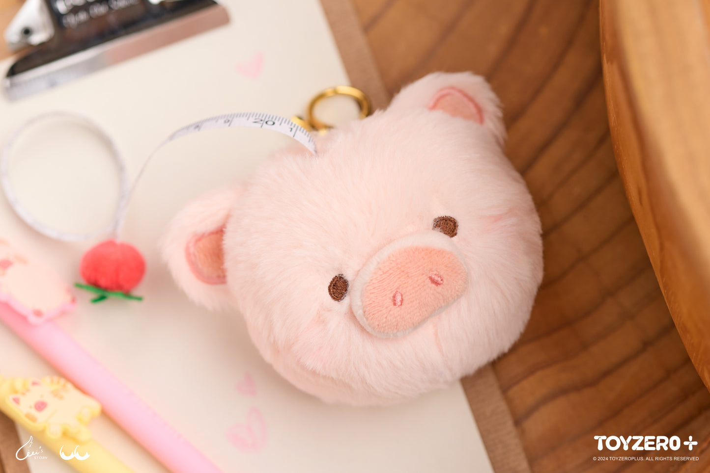 LULU THE PIGGY GENERIC - MEASURING TAPE KEYCHAIN