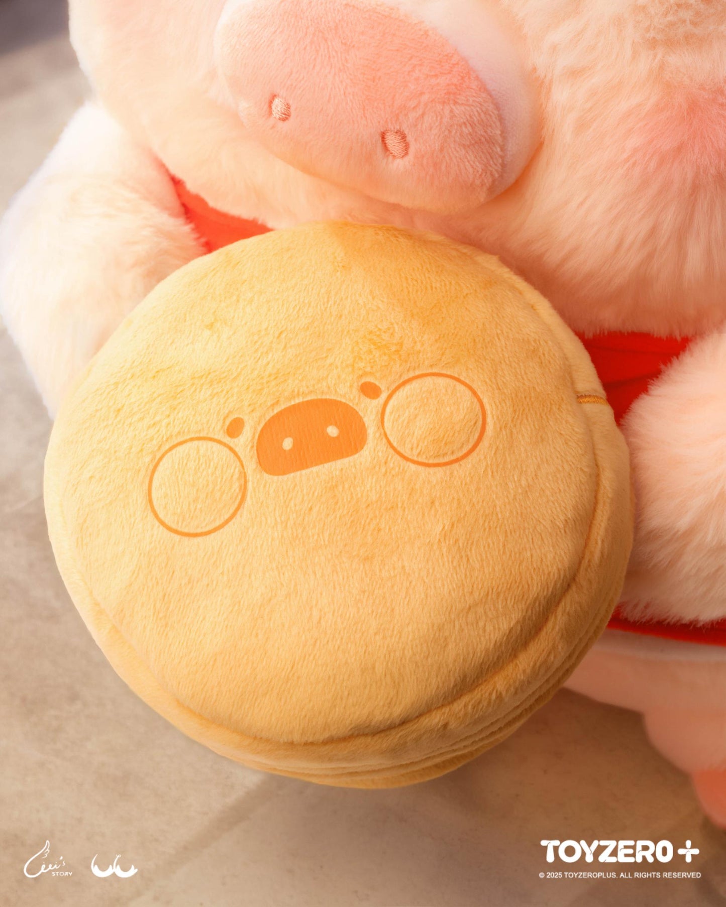 LuLu the Piggy Lu's Table - Tea House Staff Lu Plush