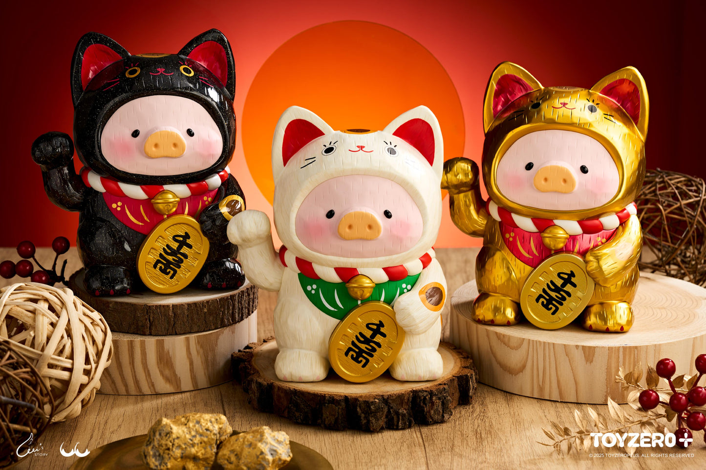 LuLu the Piggy - 18cm Wood-Carving Maneki Lu BLACK CAT
