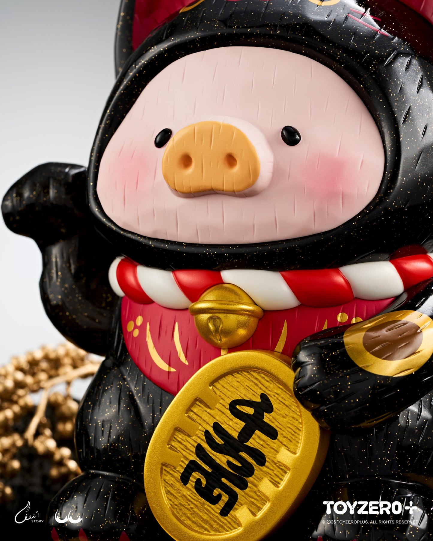 LuLu the Piggy - 18cm Wood-Carving Maneki Lu BLACK CAT