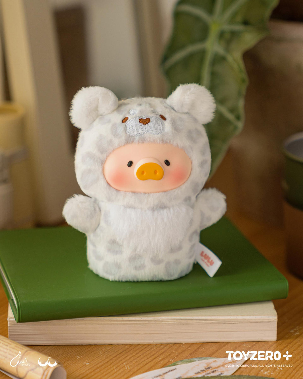 LuLu the Piggy Animal Party Vol. 2 - Cutest Butler PVC Face Plush Key Cover Keychain (Blind Box)
