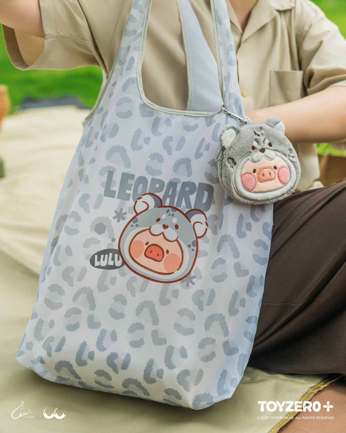 LuLu the Piggy Animal Party Vol. 2 – Eco Bag (Snow Leopard Lu ver.)